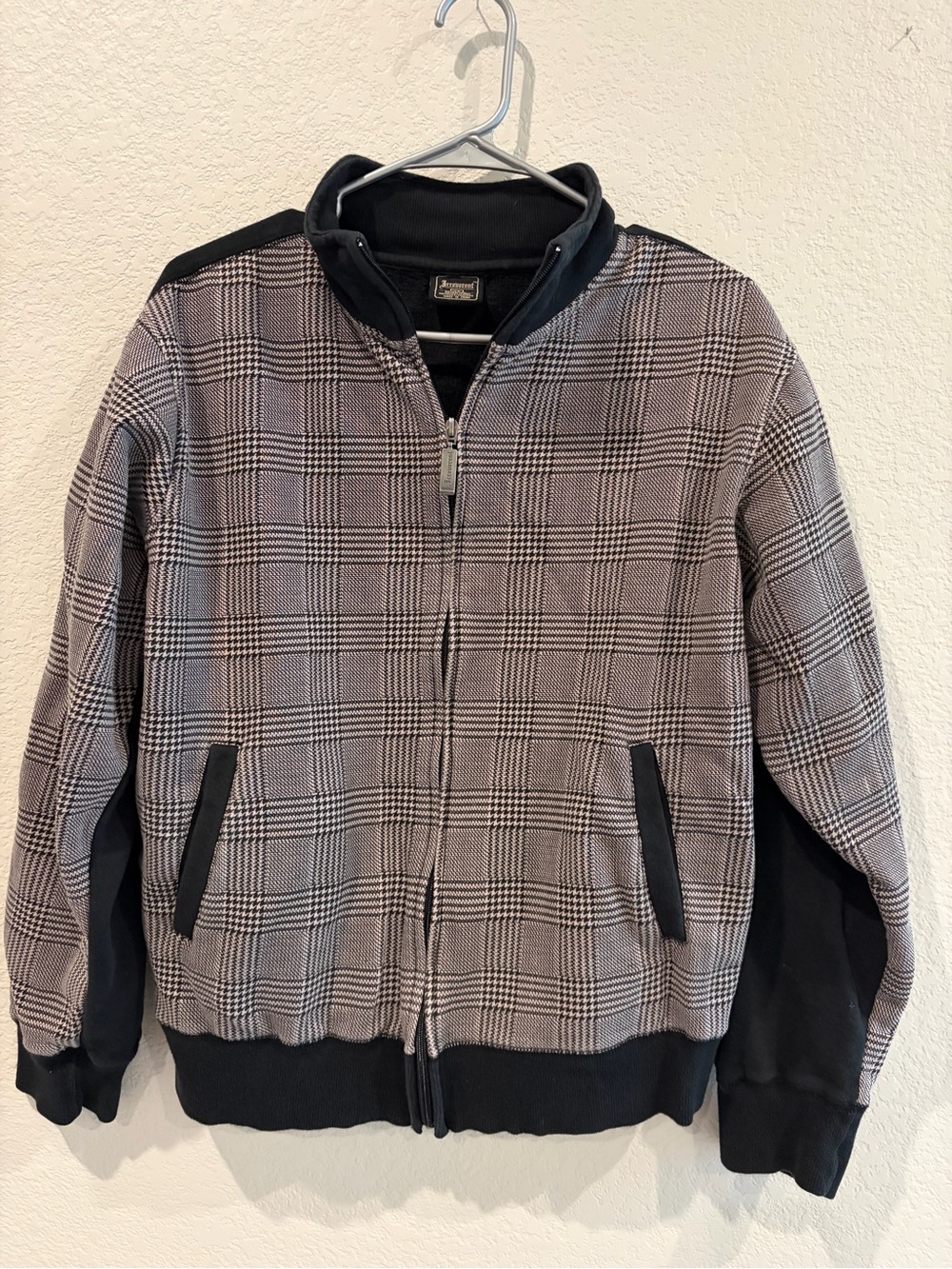 Irreverent Men’s Plaid Full Zip Sweater Jacket Medium